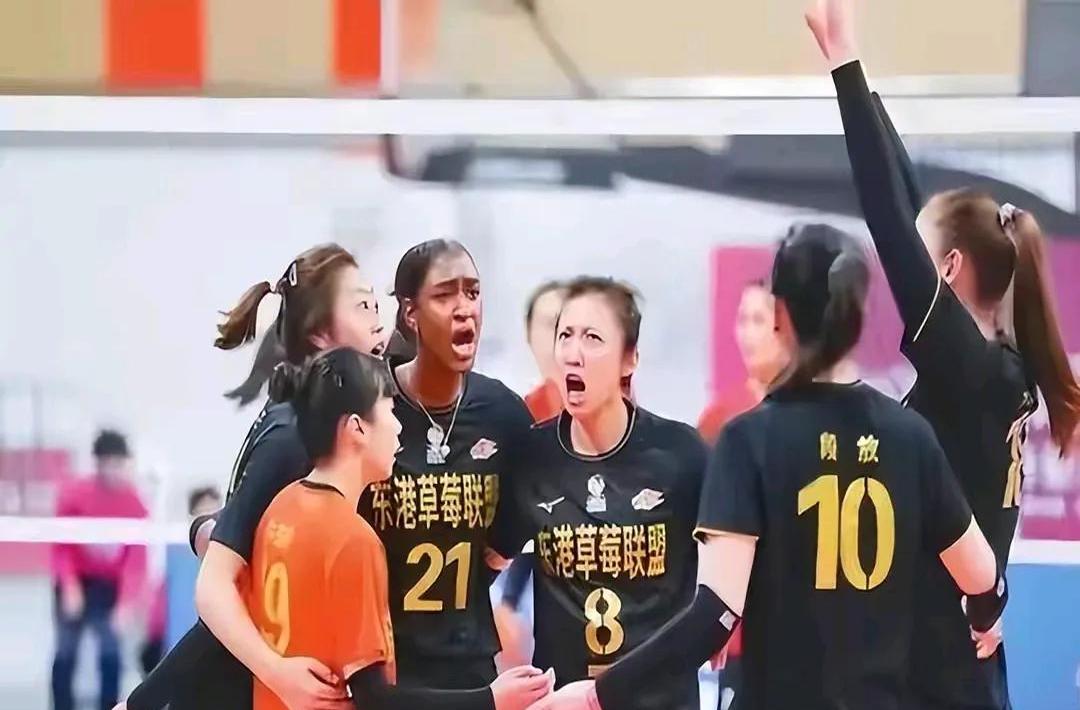 纳达尔对阵中国女排展开拉锯大战，最终险胜对手